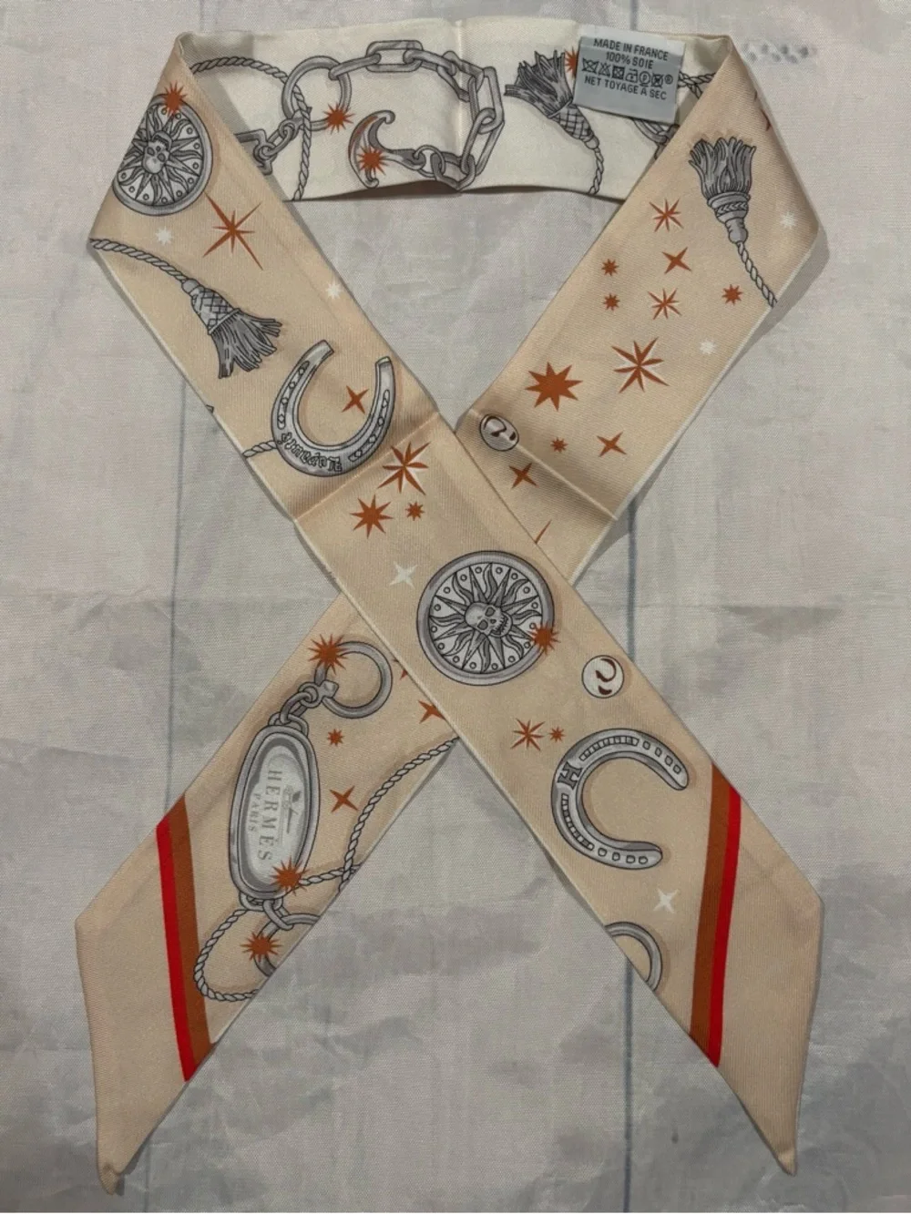 Hermes Twilly Silk Scarf Beige Orange Horseshoe Chain Ribbon Wrap - Picture 1 of 4